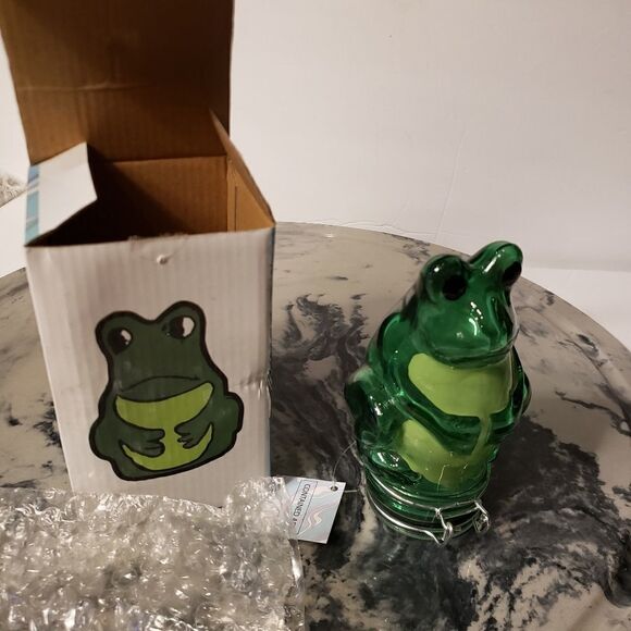 Container Art  Frog Storage - Picture 5 of 10